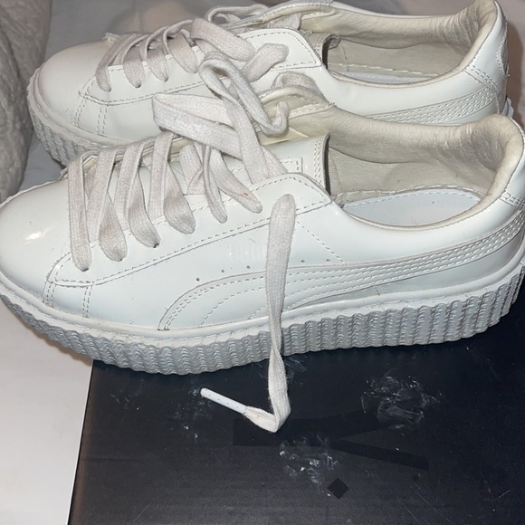 All white used Rihanna fenty pumas - Picture 3 of 7